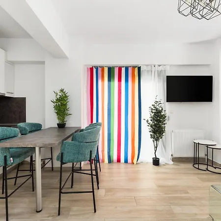 Superstudio Pop Art With Free Parking Space By Binobi! Apartment *