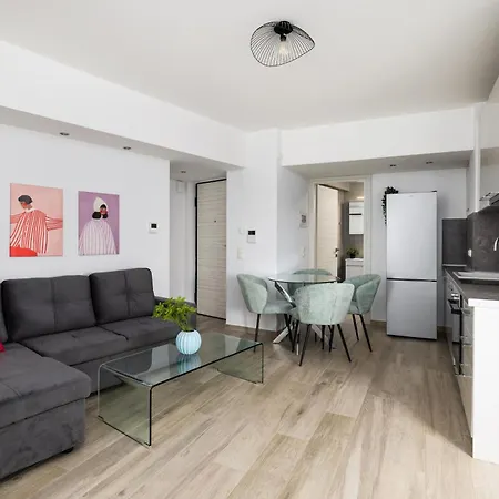 Apartment Superstudio Pop Art With Free Parking Space By Binobi! Thessaloniki