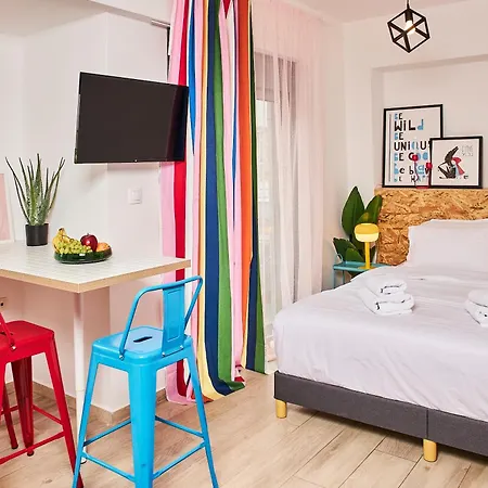 Appartement Superstudio Pop Art With Free Parking Space By Binobi! *