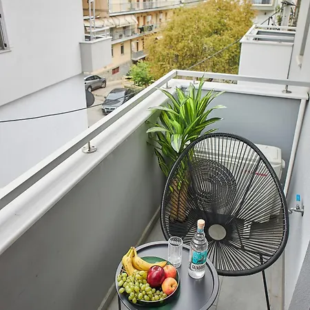 Appartement Superstudio Pop Art With Free Parking Space By Binobi!