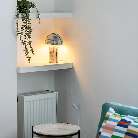 Appartement Superstudio Pop Art With Free Parking Space By Binobi!