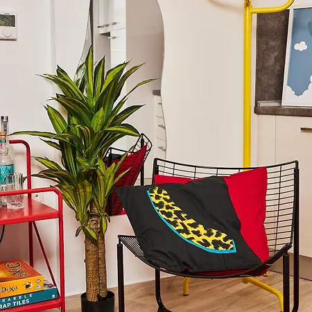Superstudio Pop Art With Free Parking Space By Binobi! סלוניקי